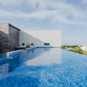 Onebr W Balcony Or Small In Playa Del Carmen, Bbq, Pool Infinite, Whirlpool, Ac, Tv Smart, 200mb Aparthotel Playa del Carmen