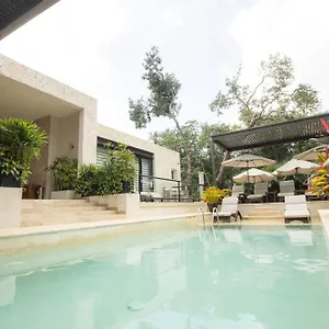Xaha & Golf Bed & Breakfast Tulum